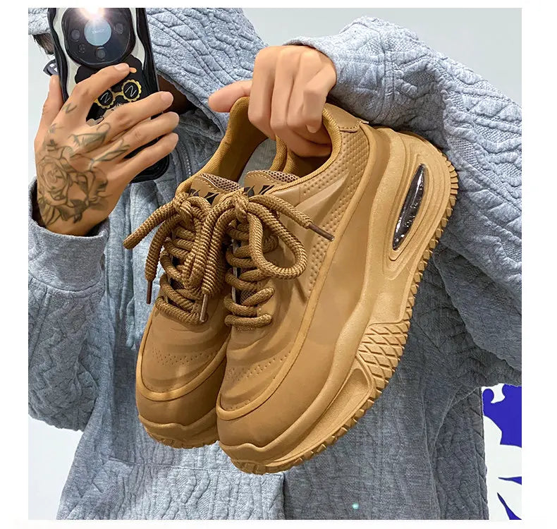 Men's Fashionable Thick Soled Skateboarding Shoes